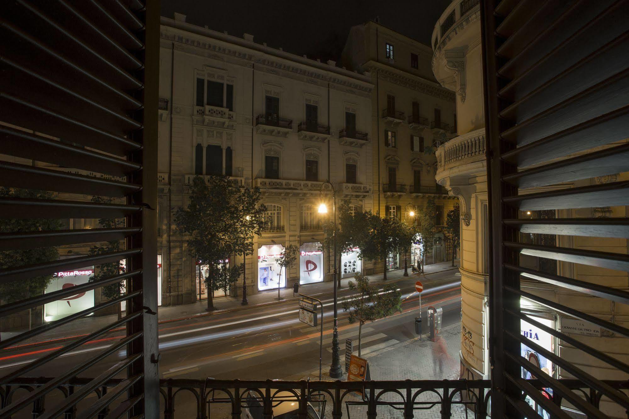 Aquarooms Luxury Bed & Breakfast 3*